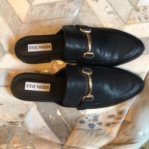Steve Madden slides